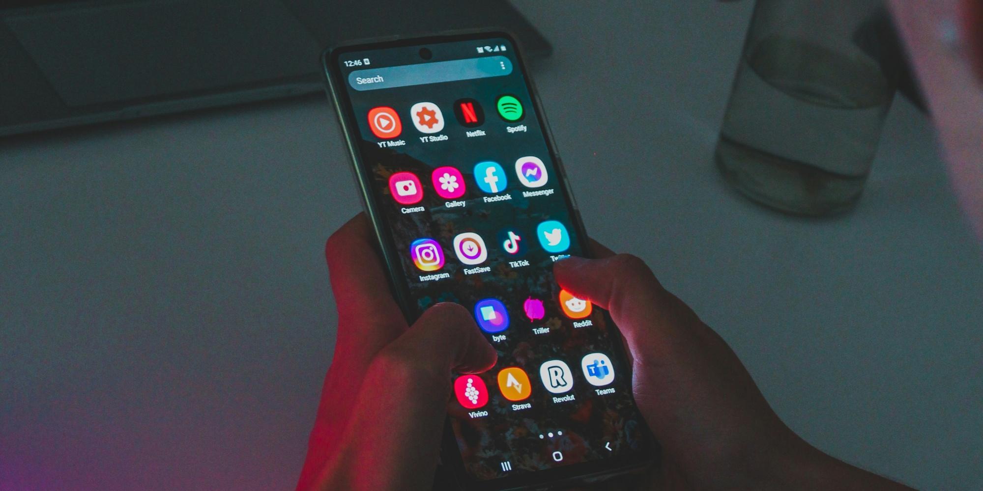 arpad-czapp-Cg94g0QFHv4-unsplash